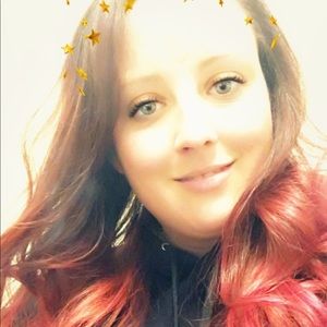 Meet your Posher, Kayla